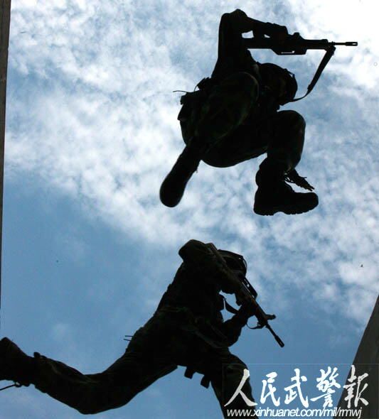 帅气的中国武警特勤!