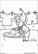 女孩在晒衣服简笔画