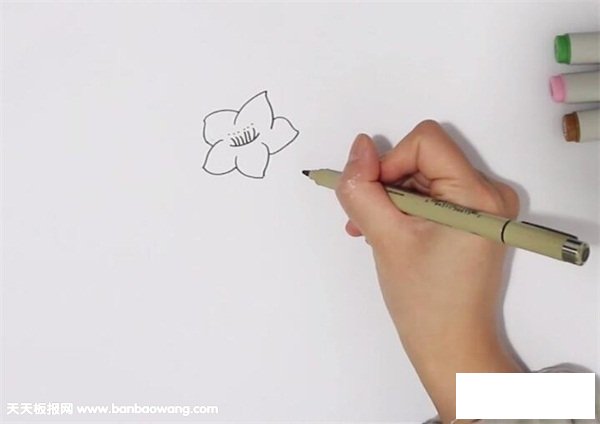 桃花简笔画